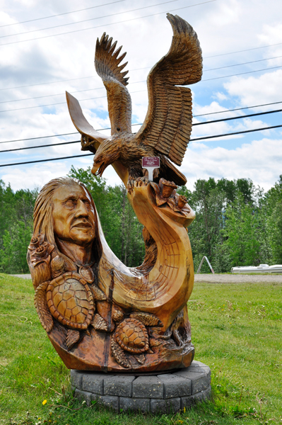 2010 First Place winner chainsaw carving